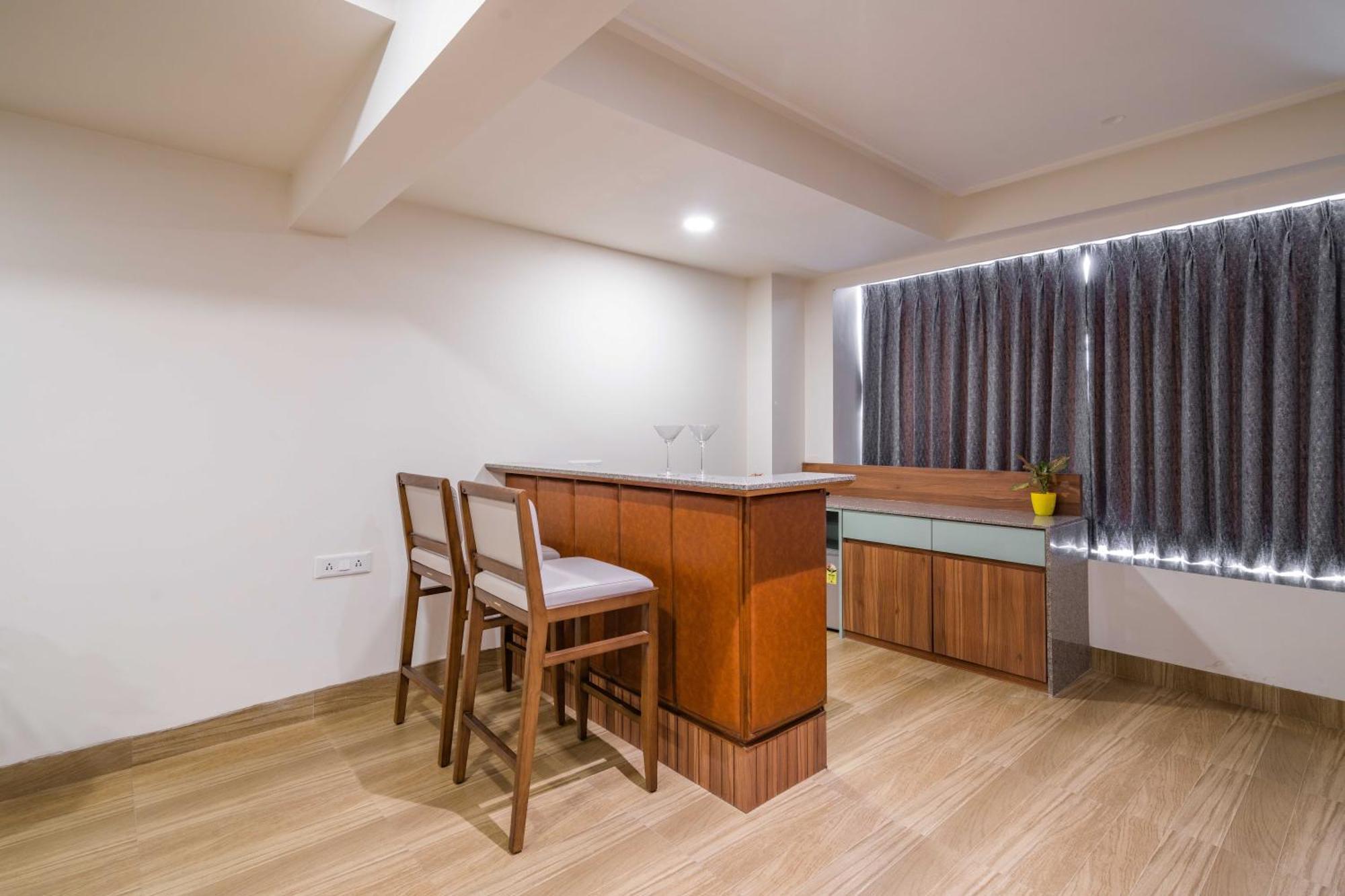 The Lemon Grass Hotel Gandhinagar Zewnętrze zdjęcie