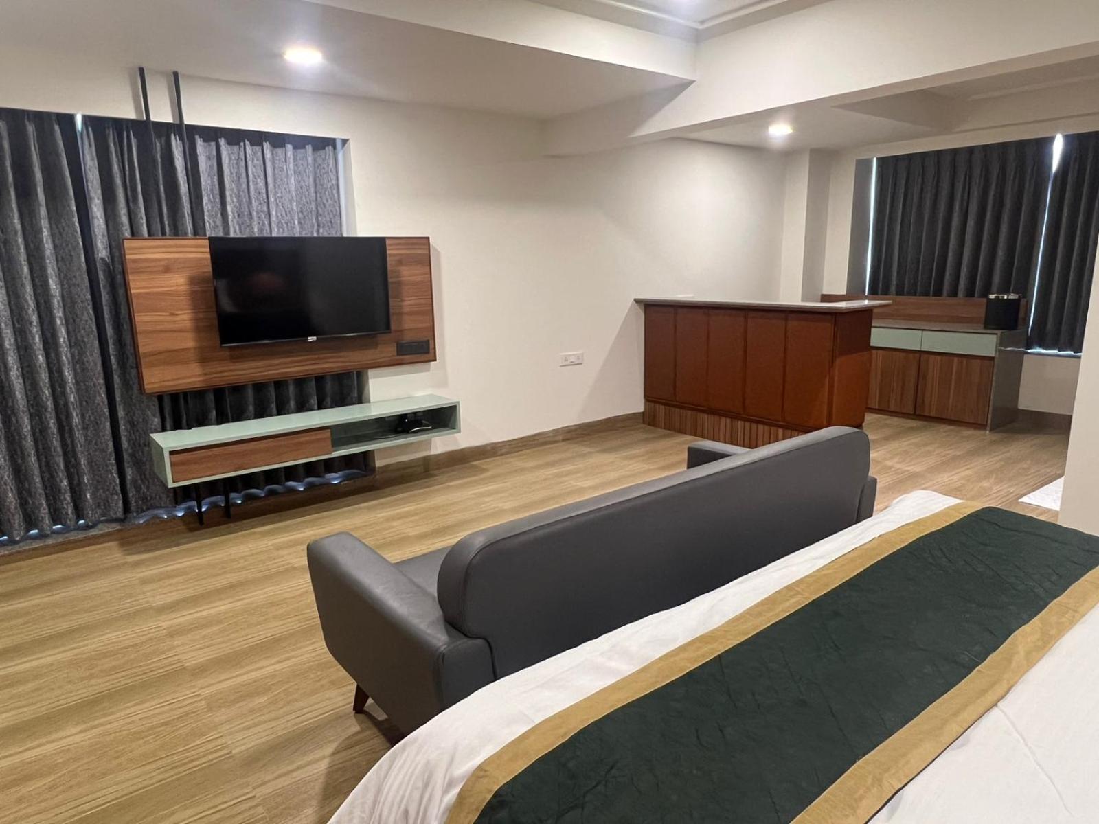 The Lemon Grass Hotel Gandhinagar Zewnętrze zdjęcie